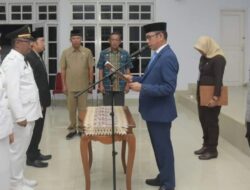 Perdana, Pj Bupati Buton Lantik Pengawas dan Pejabat Administrator
