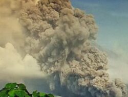 BNPB Pastikan Letusan Gunung Semeru tak Sebabkan Tsunami