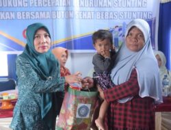Dukung Percepatan Penanggulangan Stunting, Organisasi Perempuan Buton Salurkan Bantuan