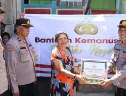 Polres Baubau Berbagi Sembako Pada Warga Kurang Mampu